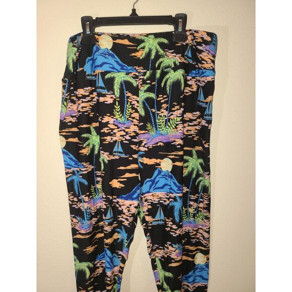 LuLaRoe TC2 Leggings HTF Colorful Tropical VOLCANO Island Moon SAIL BOAT Palm - Picture 2 of 5